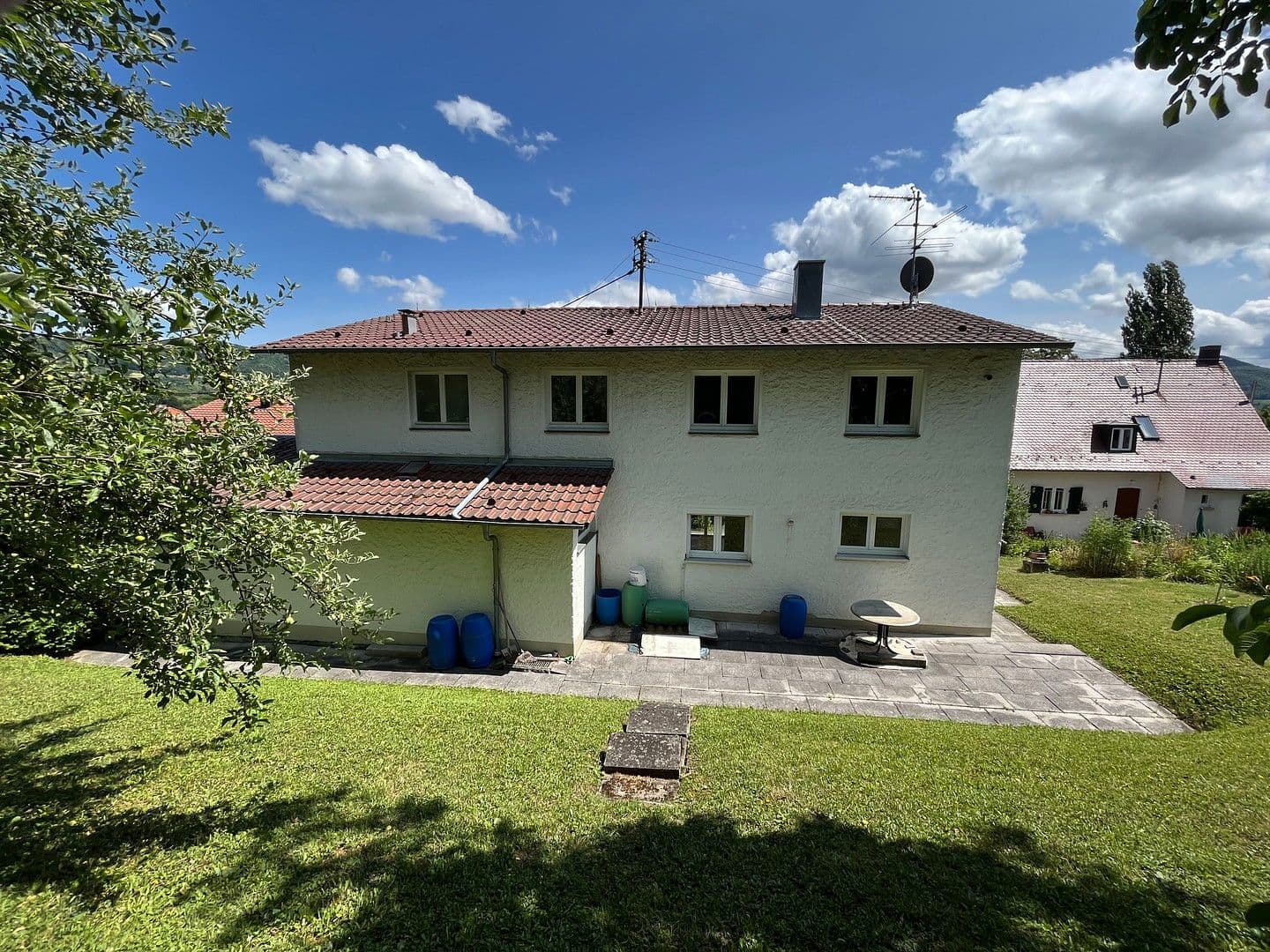 Prodej domu 230 m², pozemek 1.176 m², Markwiesenweg 26, Eningen unter Achalm, Bádensko-Württembersko Prodej domu 230 m², pozemek 1.176 m², Markwiesenweg 26, Eningen unter Achalm, Bádensko-Württembersko