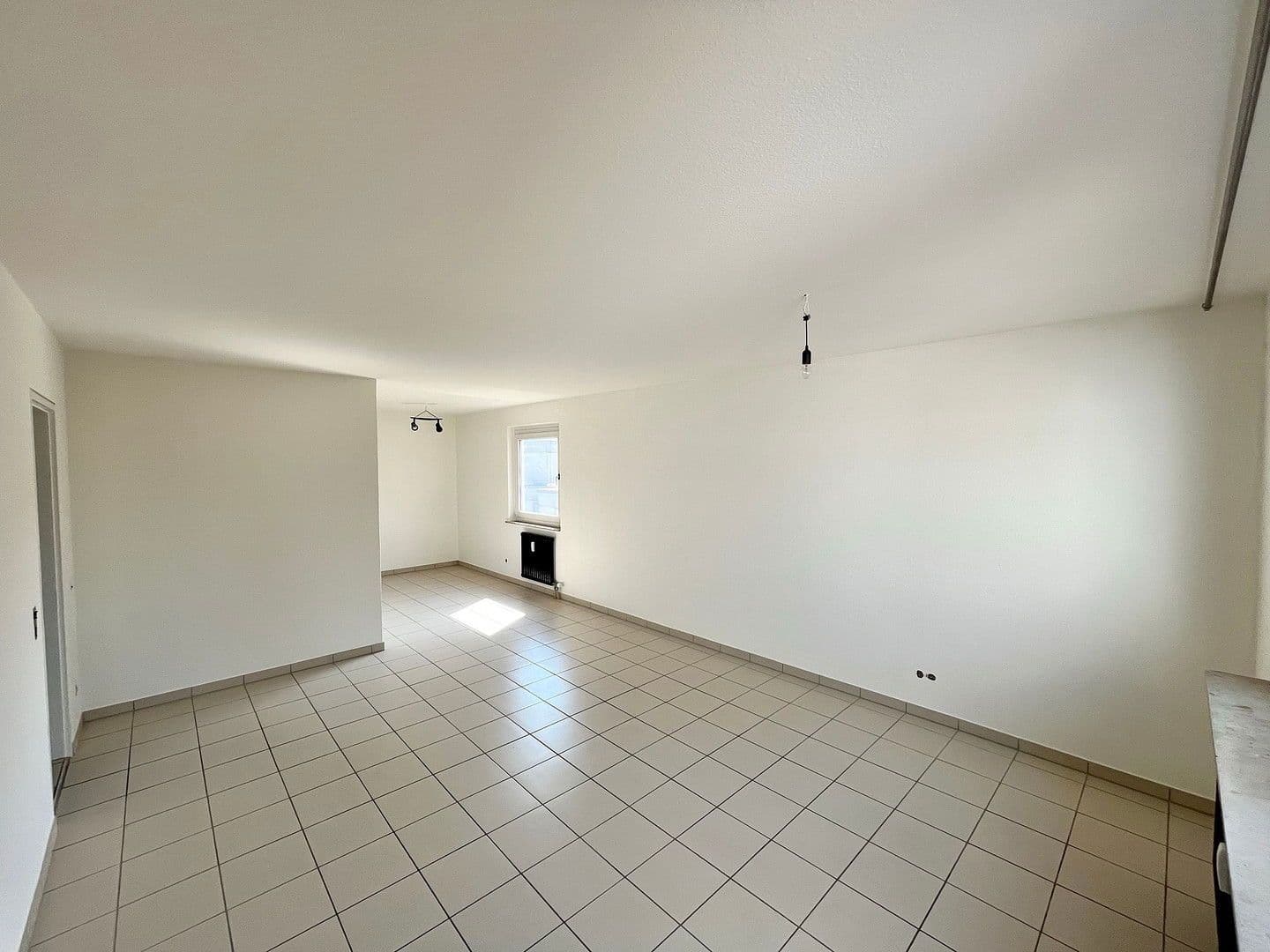 Pronájem bytu 1+kk 49 m², Gustav-Schwab-Str., Reutlingen, Bádensko-Württembersko Pronájem bytu 1+kk 49 m², Gustav-Schwab-Str., Reutlingen, Bádensko-Württembersko