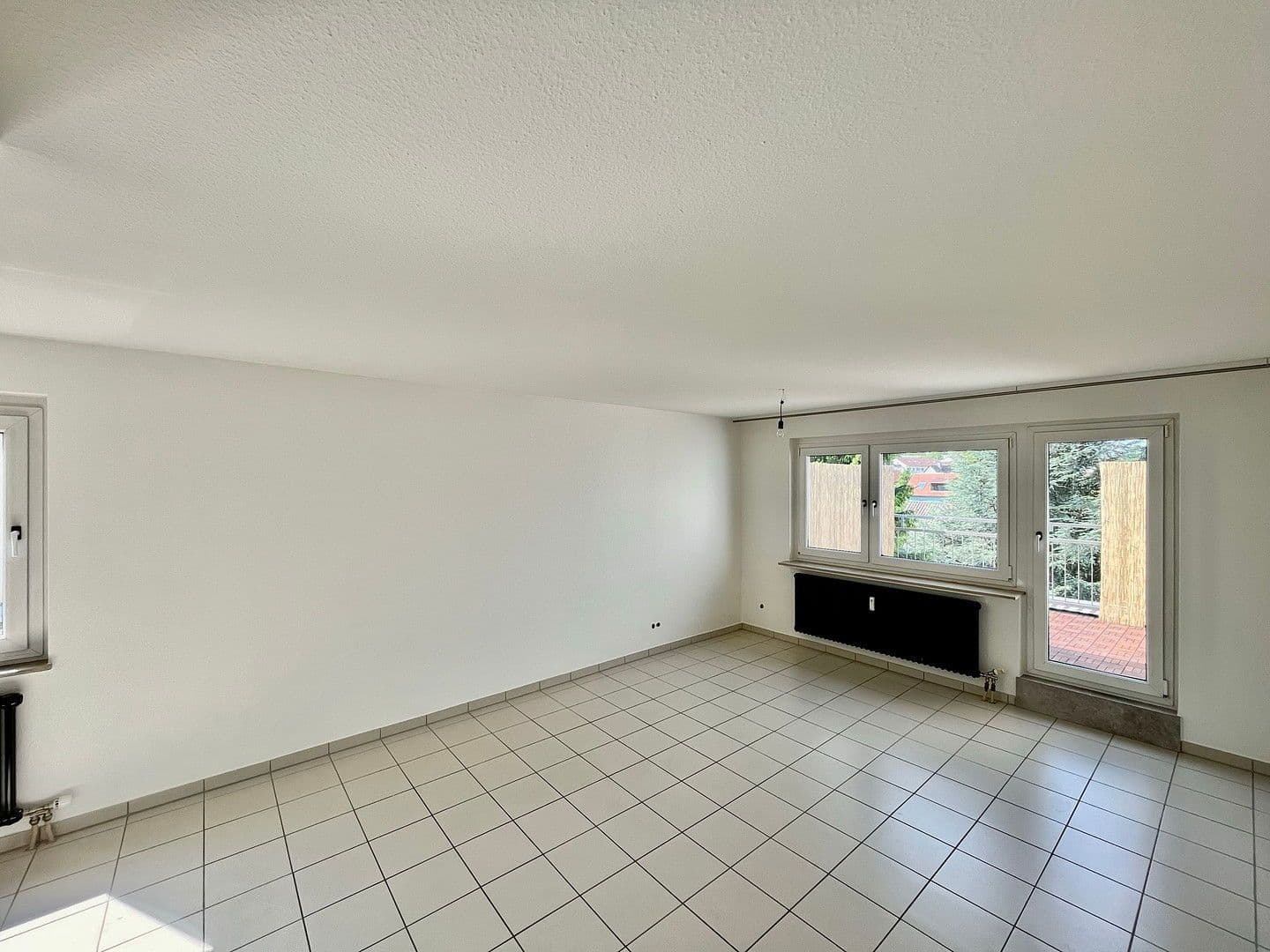 Pronájem bytu 1+kk 49 m², Gustav-Schwab-Str., Reutlingen, Bádensko-Württembersko Pronájem bytu 1+kk 49 m², Gustav-Schwab-Str., Reutlingen, Bádensko-Württembersko