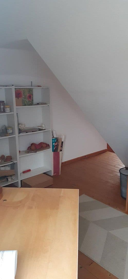 Pronájem bytu 4+1 190 m², Heinrichstraße 8, Vordorf, Dolní Sasko Pronájem bytu 4+1 190 m², Heinrichstraße 8, Vordorf, Dolní Sasko