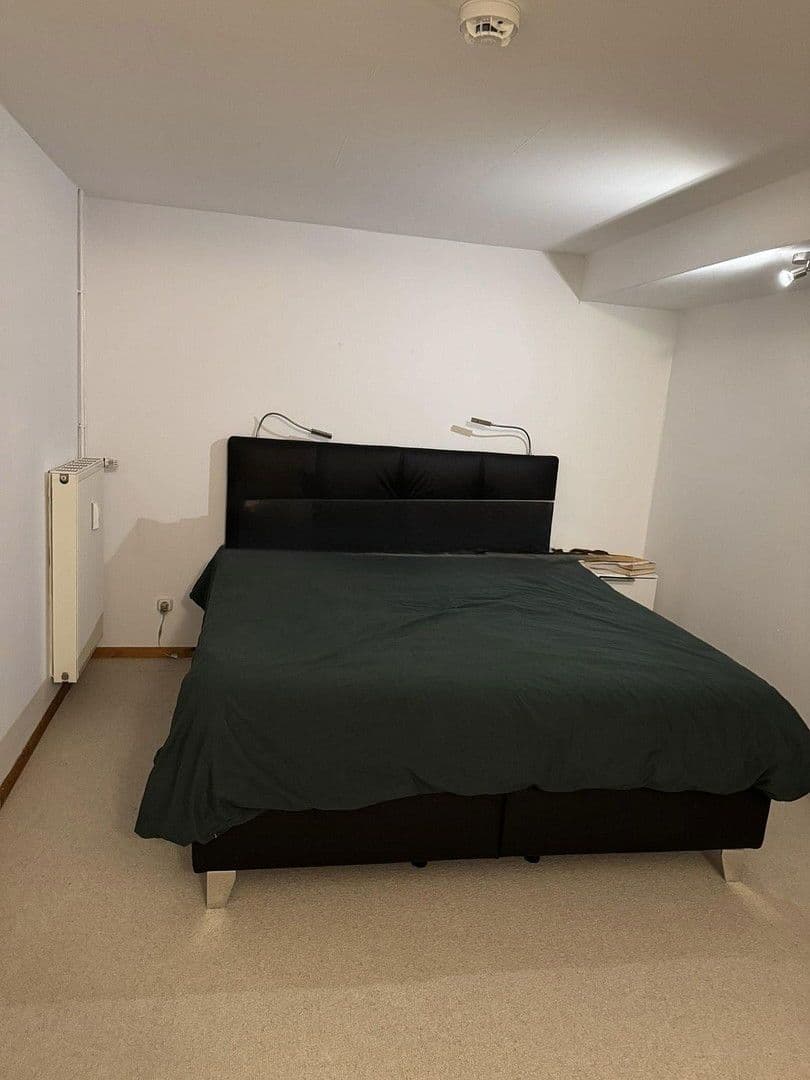 Pronájem bytu 4+1 190 m², Heinrichstraße 8, Vordorf, Dolní Sasko Pronájem bytu 4+1 190 m², Heinrichstraße 8, Vordorf, Dolní Sasko