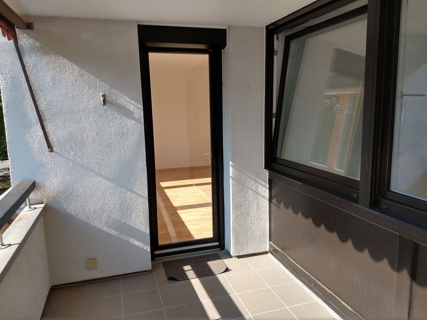 Pronájem bytu 4+1 90 m², Karlsruhe, Bádensko-Württembersko Pronájem bytu 4+1 90 m², Karlsruhe, Bádensko-Württembersko