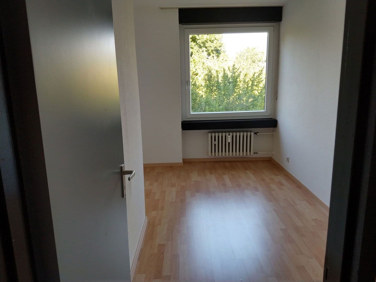 Pronájem bytu 4+1 90 m², Karlsruhe, Bádensko-Württembersko Pronájem bytu 4+1 90 m², Karlsruhe, Bádensko-Württembersko