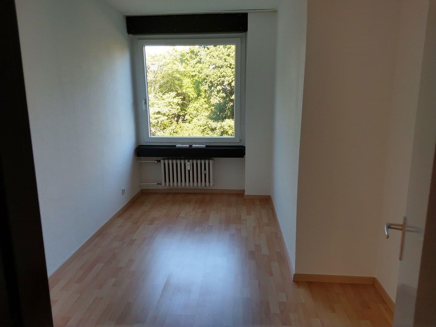 Pronájem bytu 4+1 90 m², Karlsruhe, Bádensko-Württembersko Pronájem bytu 4+1 90 m², Karlsruhe, Bádensko-Württembersko