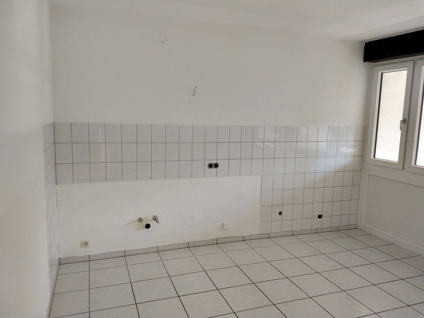 Pronájem bytu 4+1 90 m², Karlsruhe, Bádensko-Württembersko Pronájem bytu 4+1 90 m², Karlsruhe, Bádensko-Württembersko