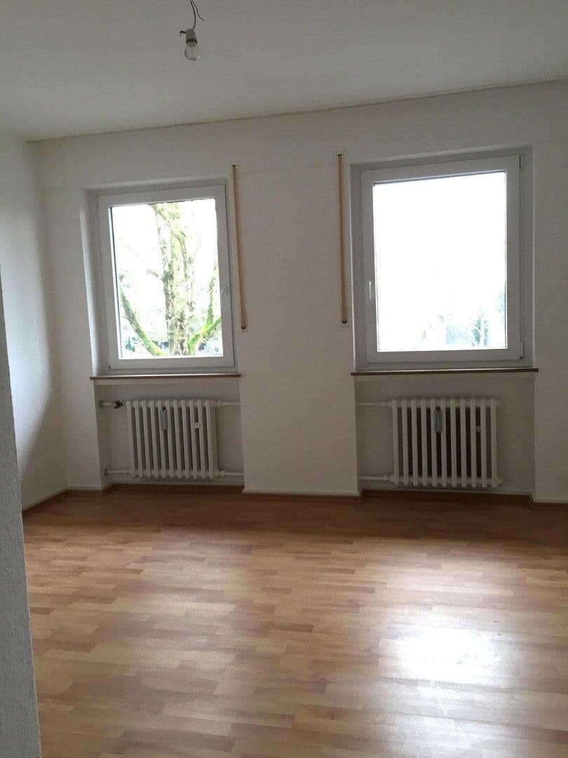 Pronájem bytu 3+1 105 m², Bonn - Bad Godesberg, Severní Porýní-Vestfálsko Pronájem bytu 3+1 105 m², Bonn - Bad Godesberg, Severní Porýní-Vestfálsko
