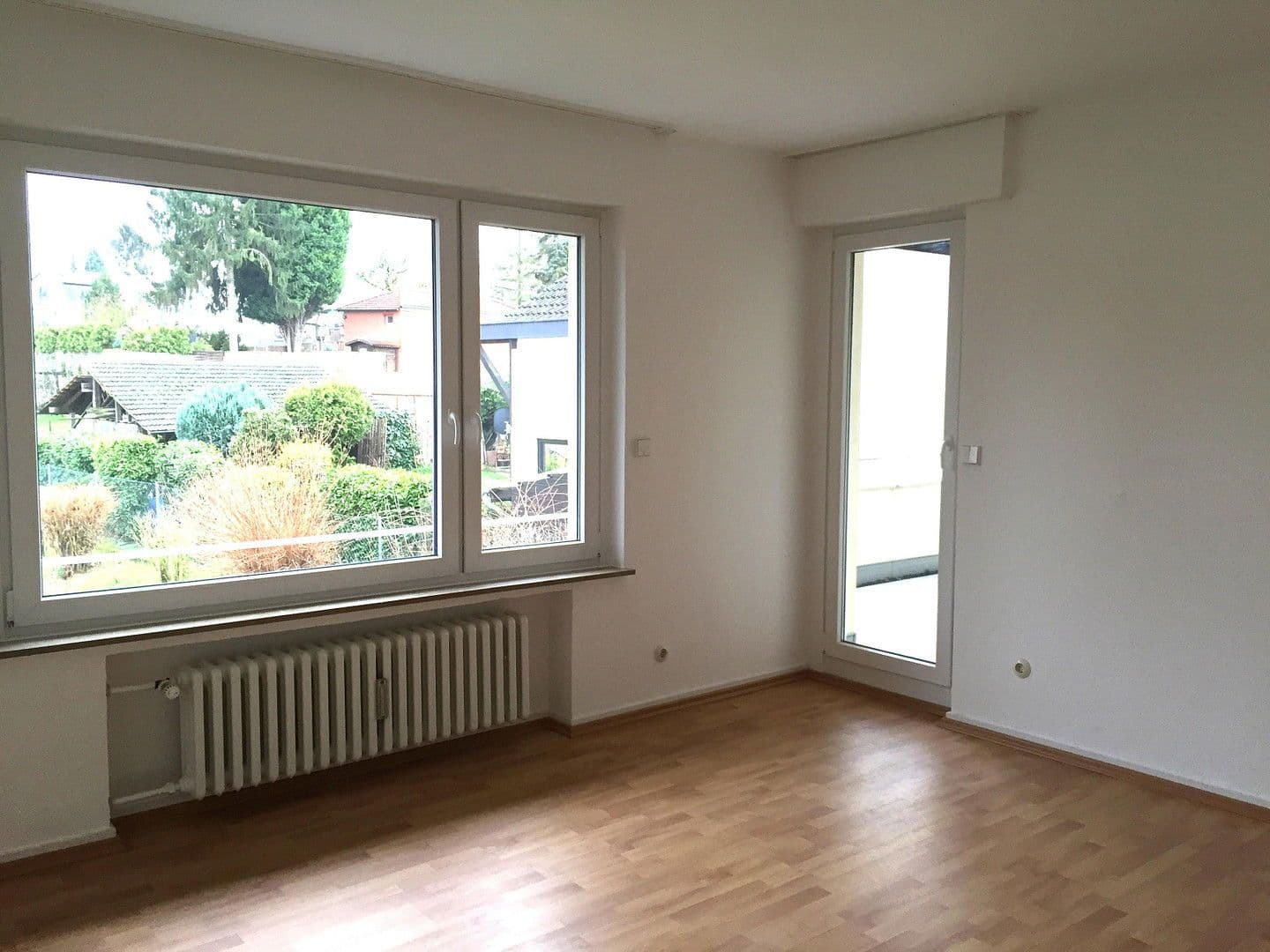 Pronájem bytu 3+1 105 m², Bonn - Bad Godesberg, Severní Porýní-Vestfálsko Pronájem bytu 3+1 105 m², Bonn - Bad Godesberg, Severní Porýní-Vestfálsko