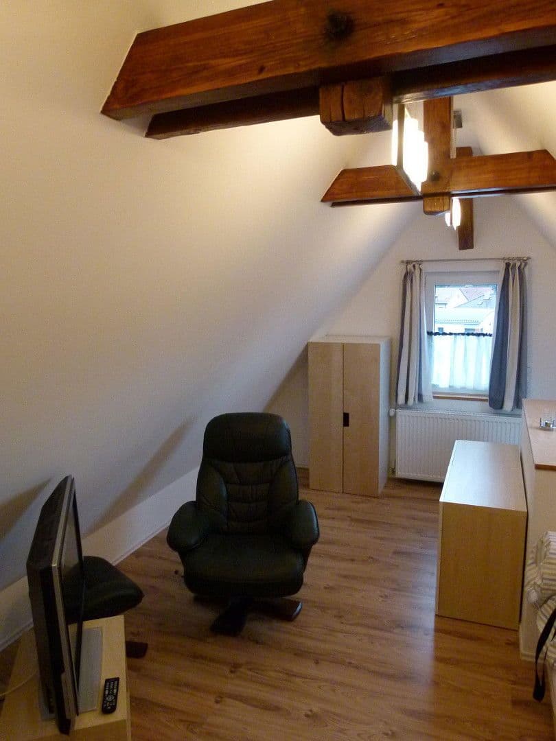 Pronájem bytu 1+1 27 m², Schmidener Str 138, Stuttgart, Bádensko-Württembersko Pronájem bytu 1+1 27 m², Schmidener Str 138, Stuttgart, Bádensko-Württembersko