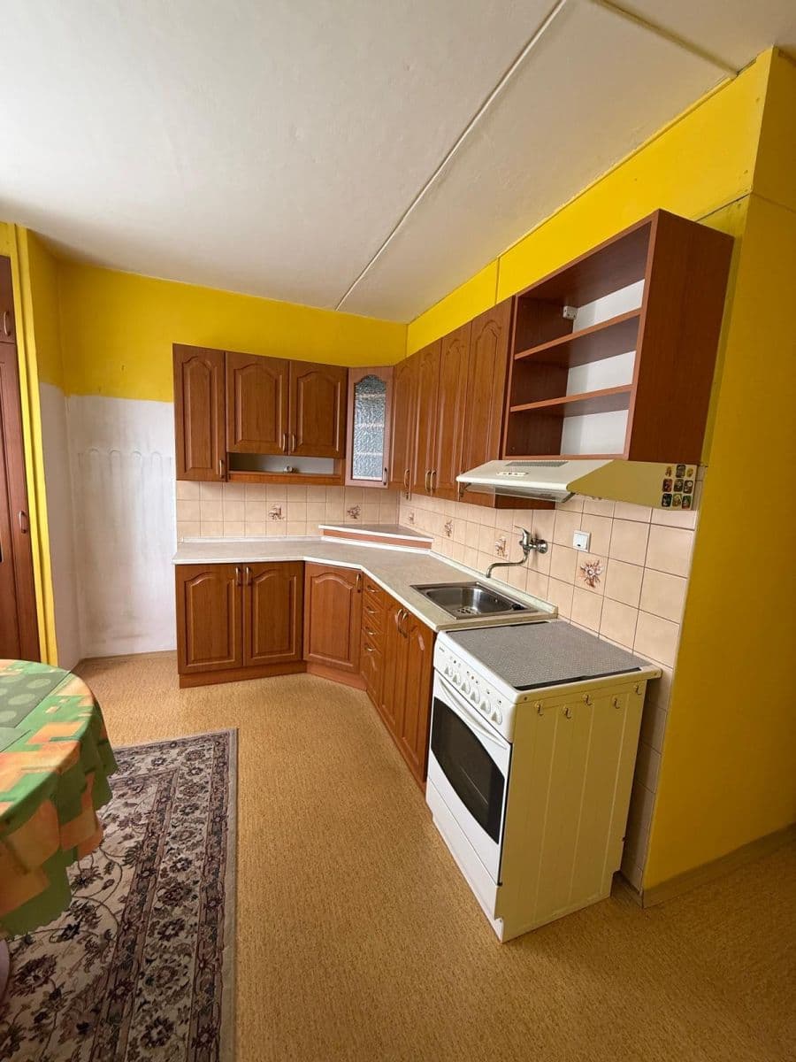 Prodej bytu 3+1 74 m², V Lukách, Heřmanův Městec, Pardubický kraj Prodej bytu 3+1 74 m², V Lukách, Heřmanův Městec, Pardubický kraj