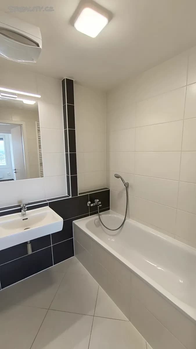 Pronájem bytu 3+kk 58 m², Thomasova, Praha, Praha Pronájem bytu 3+kk 58 m², Thomasova, Praha, Praha