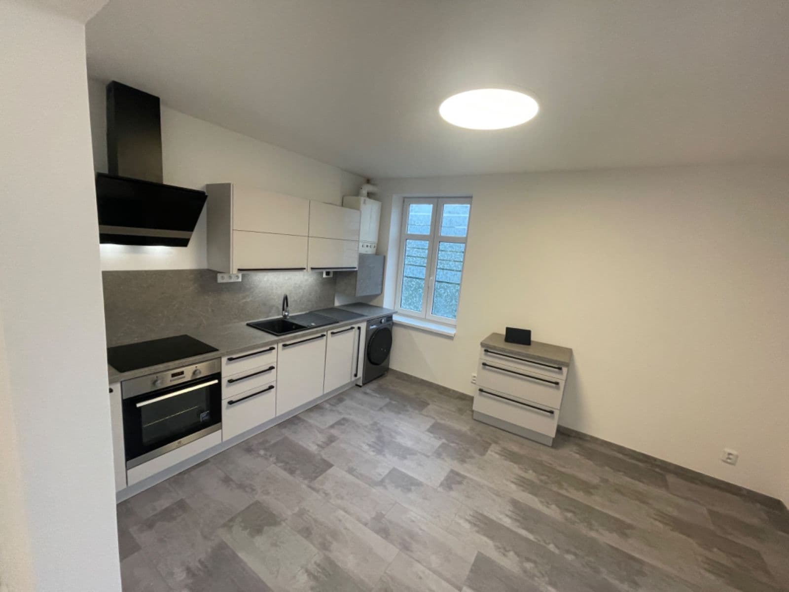 Pronájem bytu 2+1 71 m², Americká, Liberec, Liberecký kraj Pronájem bytu 2+1 71 m², Americká, Liberec, Liberecký kraj