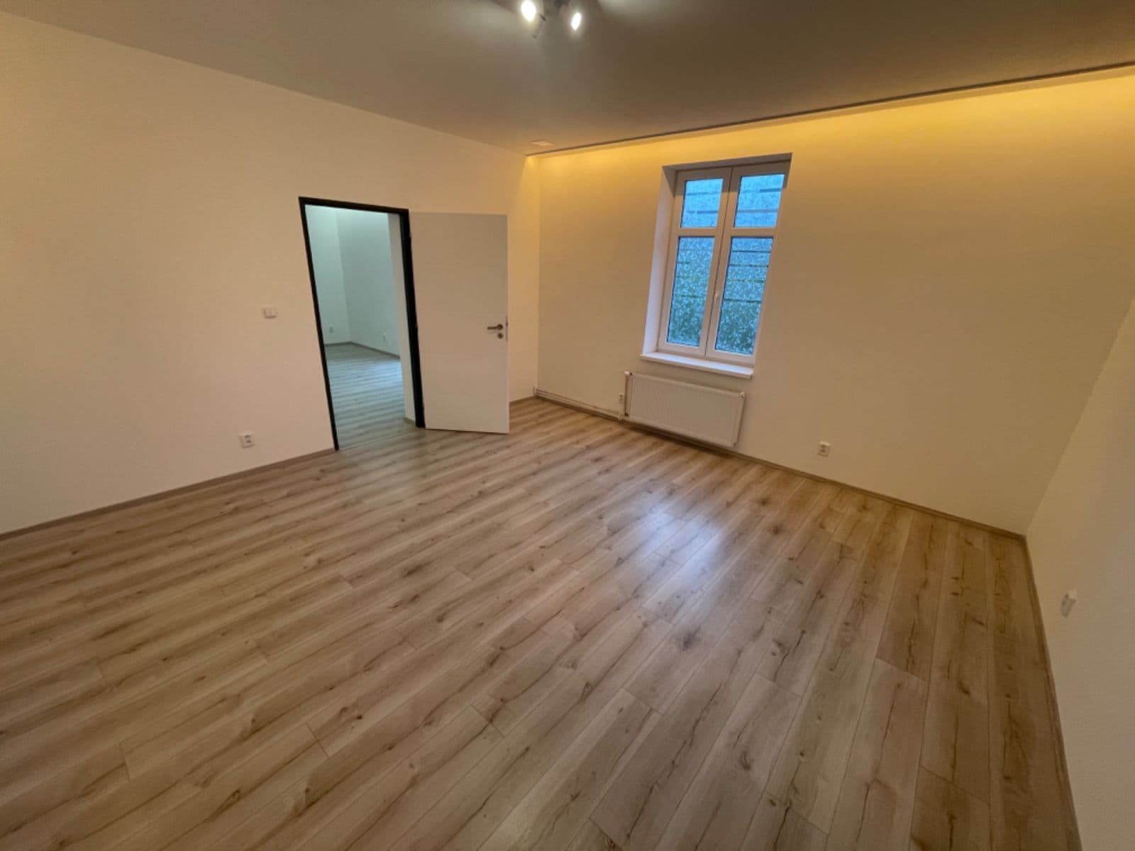 Pronájem bytu 2+1 71 m², Americká, Liberec, Liberecký kraj Pronájem bytu 2+1 71 m², Americká, Liberec, Liberecký kraj