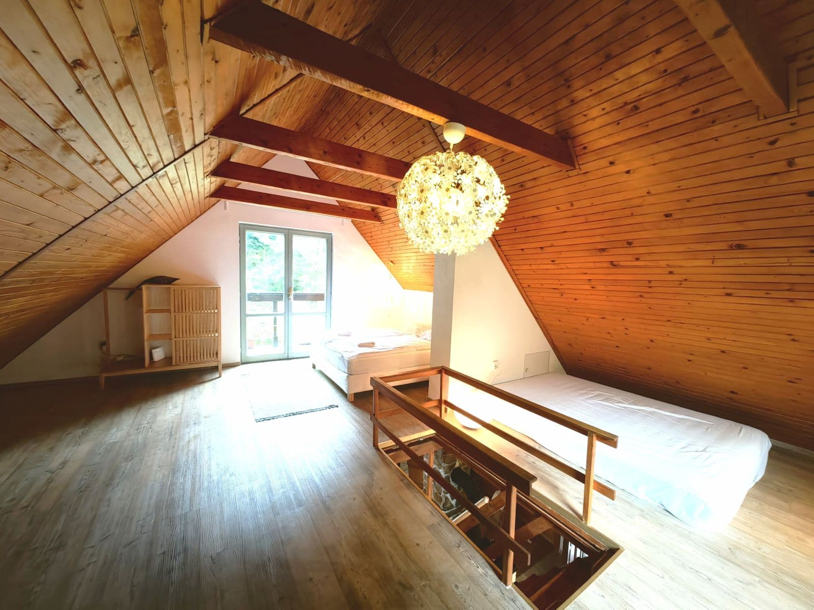 Pronájem bytu  200 m², Vatra, Petrov, Středočeský kraj Pronájem bytu  200 m², Vatra, Petrov, Středočeský kraj