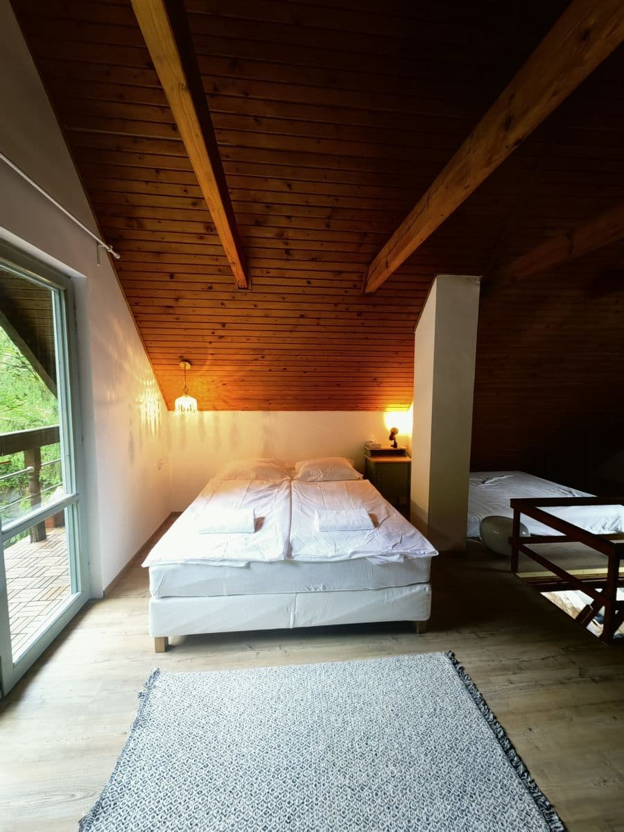 Pronájem bytu  200 m², Vatra, Petrov, Středočeský kraj Pronájem bytu  200 m², Vatra, Petrov, Středočeský kraj