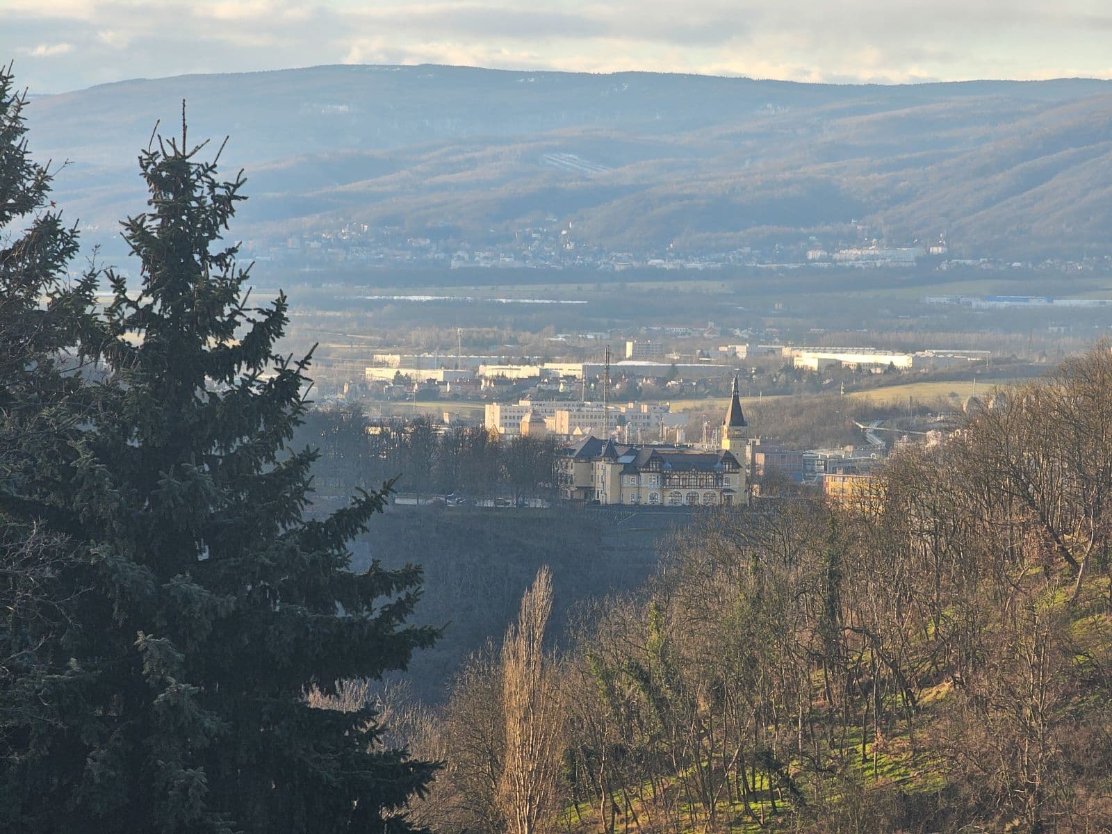 Pronájem bytu  60 m², Dykova, Ústí nad Labem, Ústecký kraj Pronájem bytu  60 m², Dykova, Ústí nad Labem, Ústecký kraj