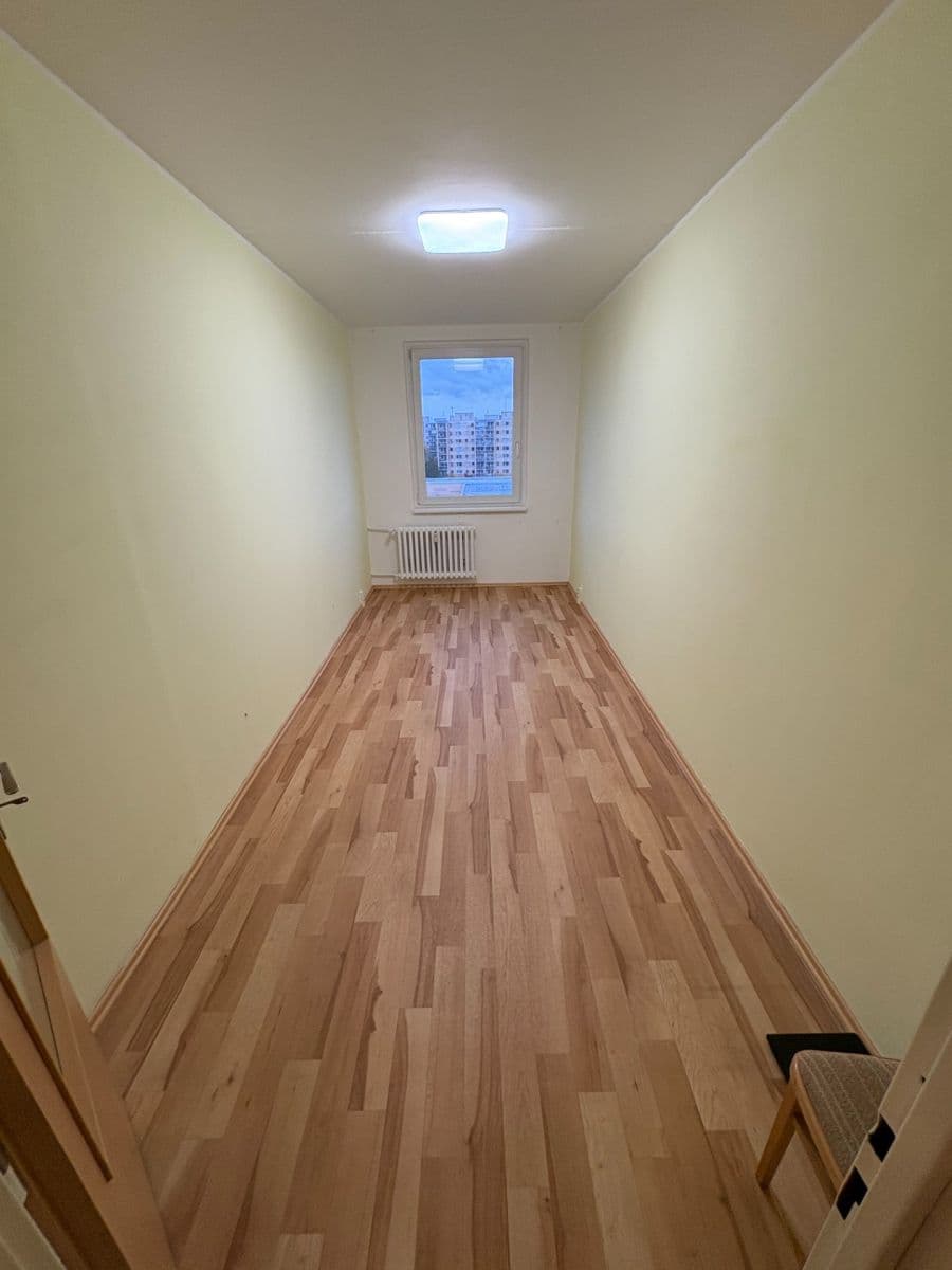 Pronájem bytu 3+1 73 m², Brodského, Praha, Praha Pronájem bytu 3+1 73 m², Brodského, Praha, Praha