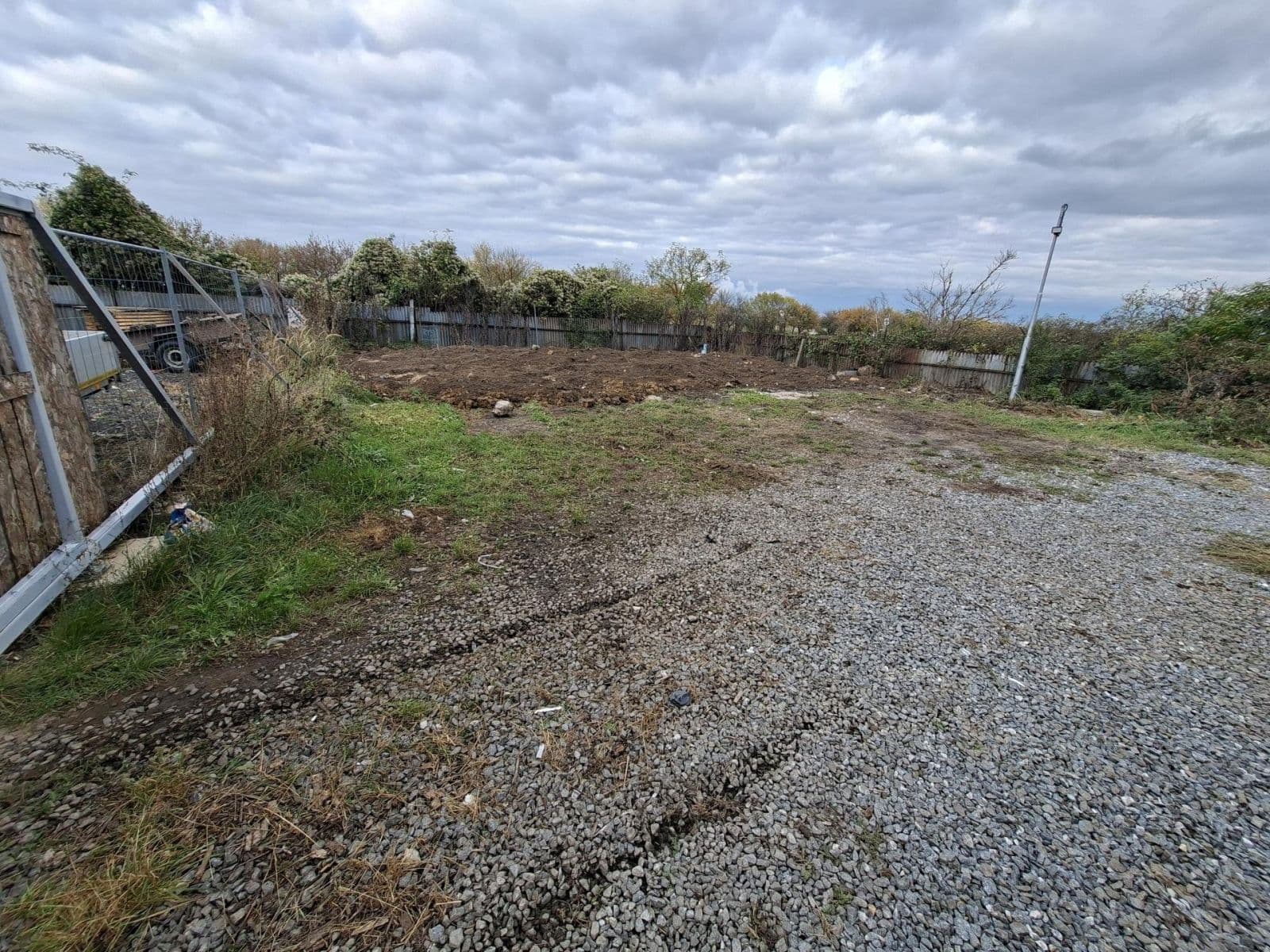 Pronájem pozemku 500 m², Náchodská, Praha, Praha Pronájem pozemku 500 m², Náchodská, Praha, Praha