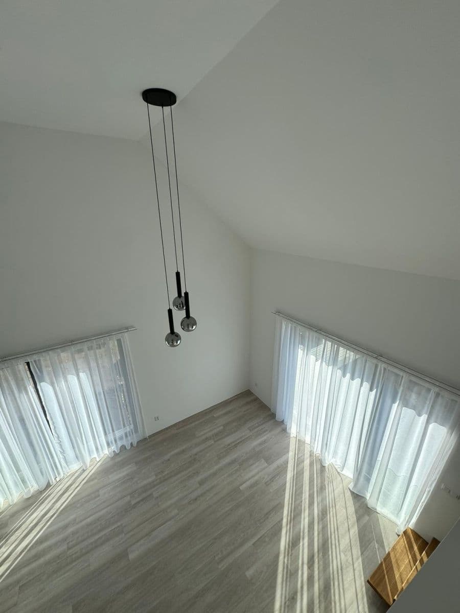Pronájem bytu 4+kk 93 m², Potoční, Čáslav, Středočeský kraj Pronájem bytu 4+kk 93 m², Potoční, Čáslav, Středočeský kraj
