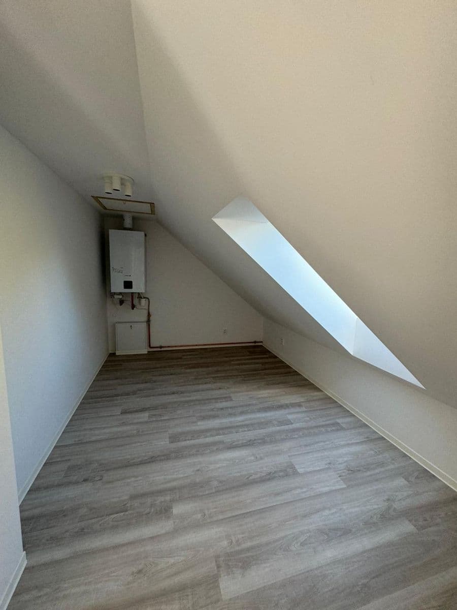 Pronájem bytu 4+kk 93 m², Potoční, Čáslav, Středočeský kraj Pronájem bytu 4+kk 93 m², Potoční, Čáslav, Středočeský kraj