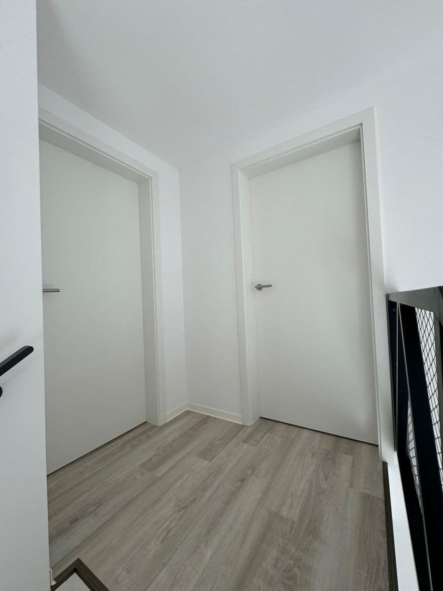 Pronájem bytu 4+kk 93 m², Potoční, Čáslav, Středočeský kraj Pronájem bytu 4+kk 93 m², Potoční, Čáslav, Středočeský kraj