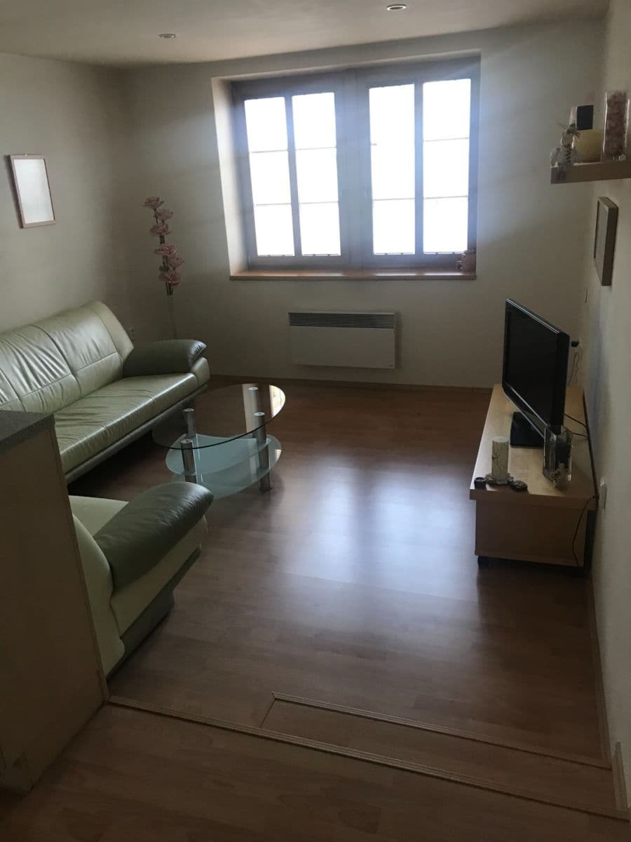 Pronájem bytu 2+kk 49 m², J. Palacha, Břeclav, Jihomoravský kraj Pronájem bytu 2+kk 49 m², J. Palacha, Břeclav, Jihomoravský kraj