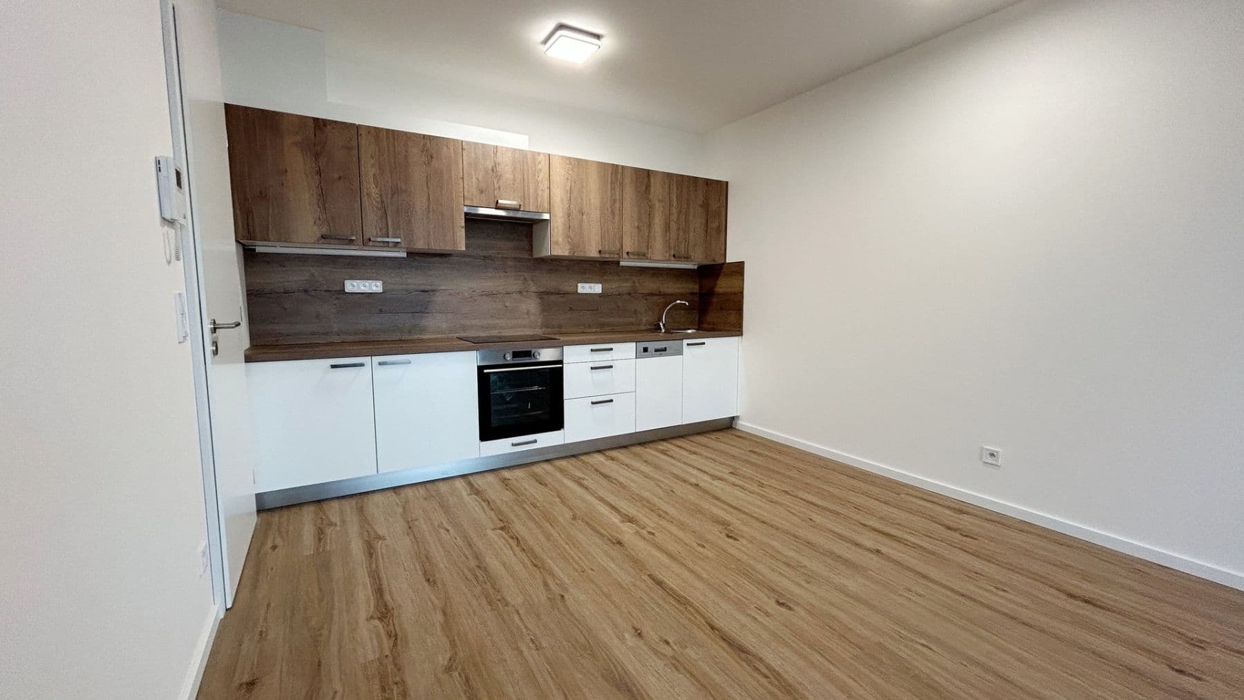 Pronájem bytu 2+kk 49 m², Ke křížku, Kladno, Středočeský kraj Pronájem bytu 2+kk 49 m², Ke křížku, Kladno, Středočeský kraj