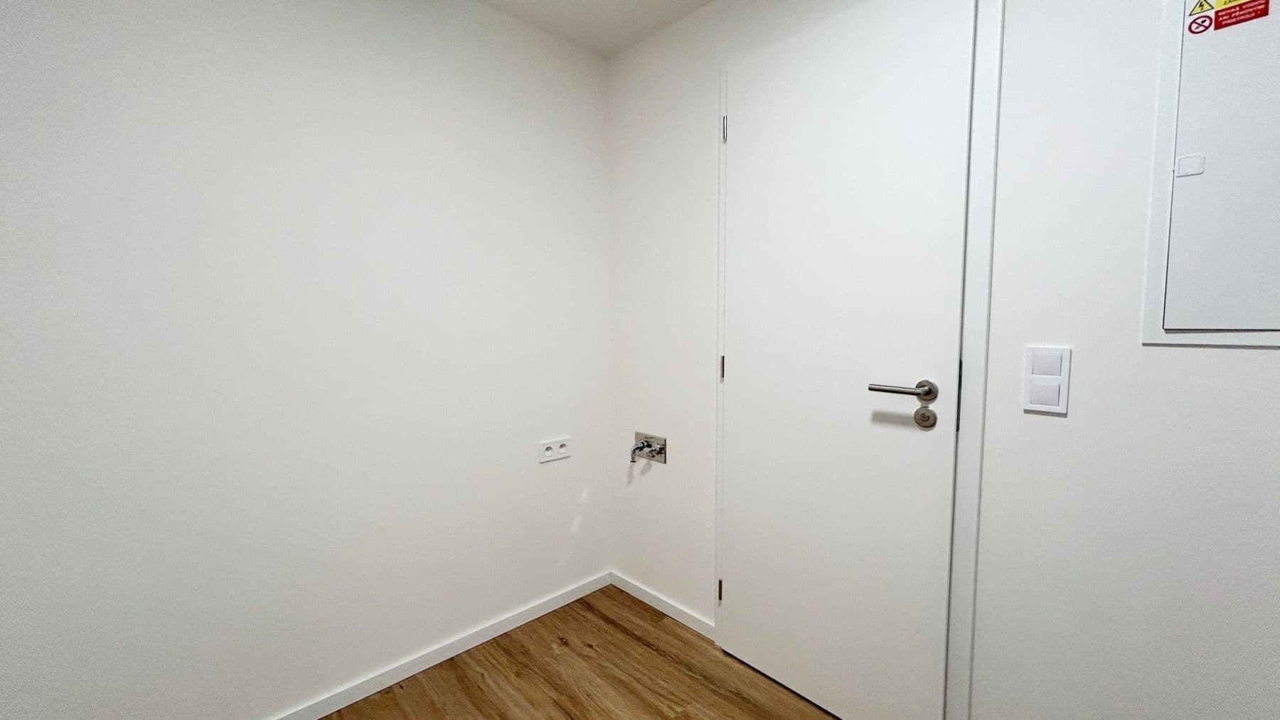 Pronájem bytu 2+kk 49 m², Ke křížku, Kladno, Středočeský kraj Pronájem bytu 2+kk 49 m², Ke křížku, Kladno, Středočeský kraj