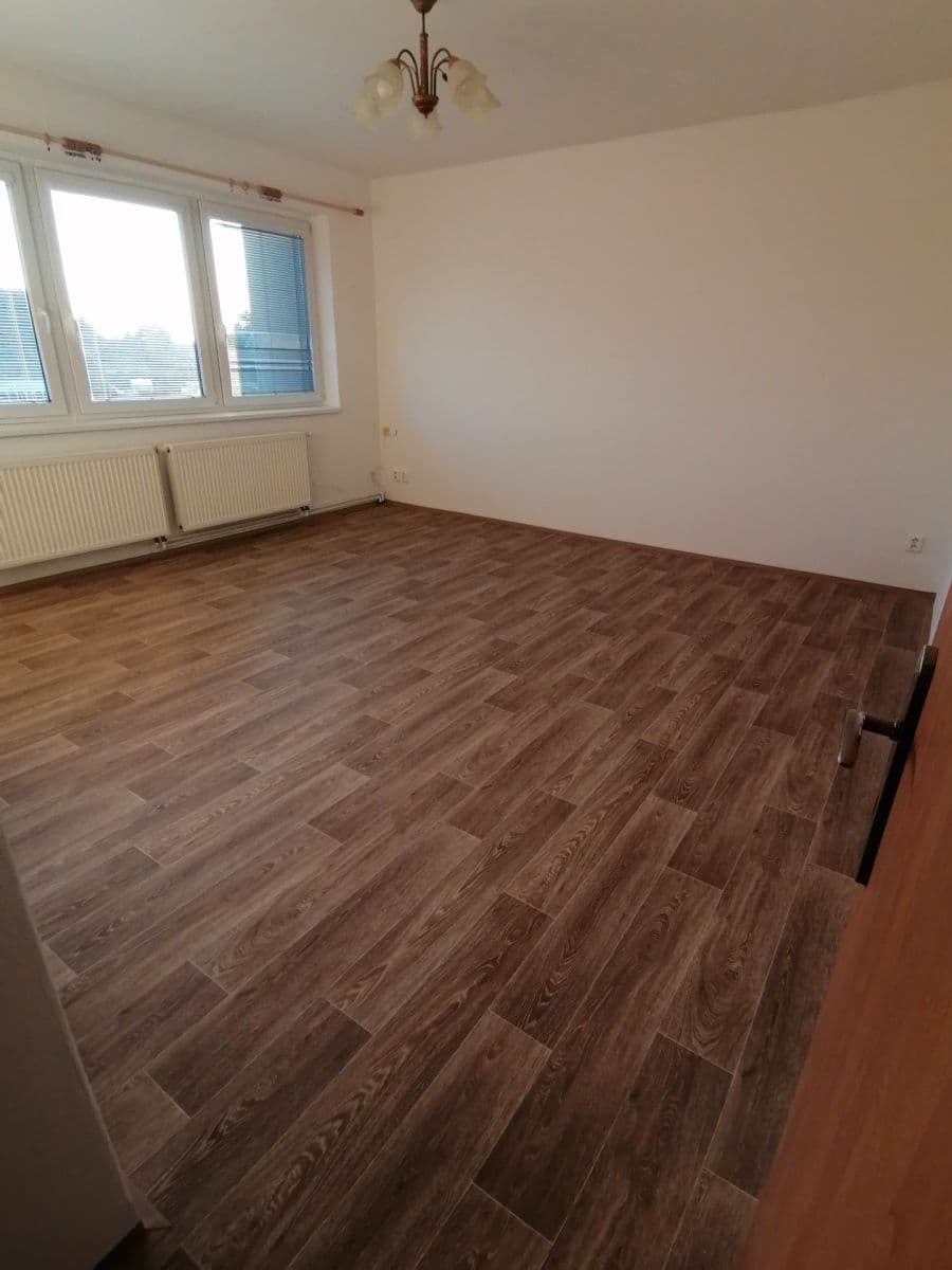 Prodej domu 173 m², pozemek 682 m², Nezvalova, Jirny, Středočeský kraj Prodej domu 173 m², pozemek 682 m², Nezvalova, Jirny, Středočeský kraj