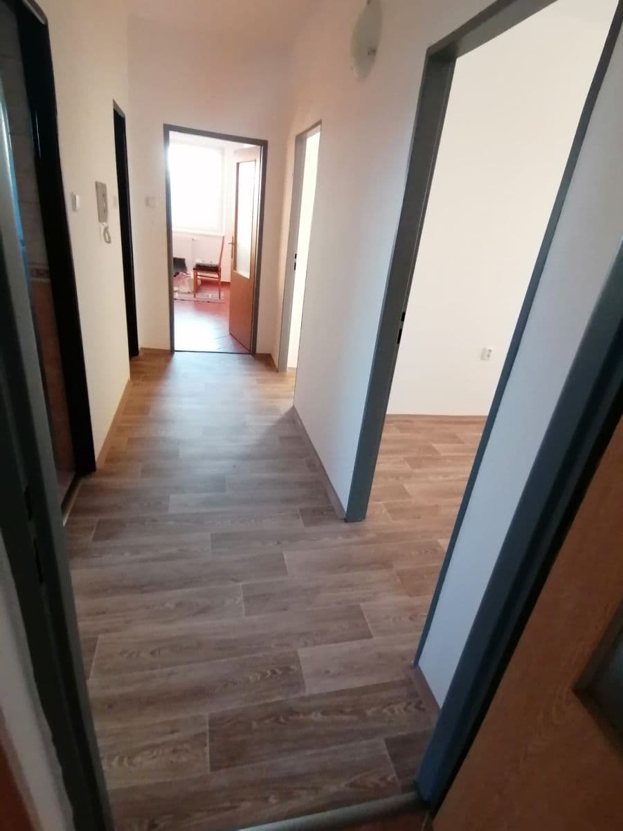 Prodej domu 173 m², pozemek 682 m², Nezvalova, Jirny, Středočeský kraj Prodej domu 173 m², pozemek 682 m², Nezvalova, Jirny, Středočeský kraj