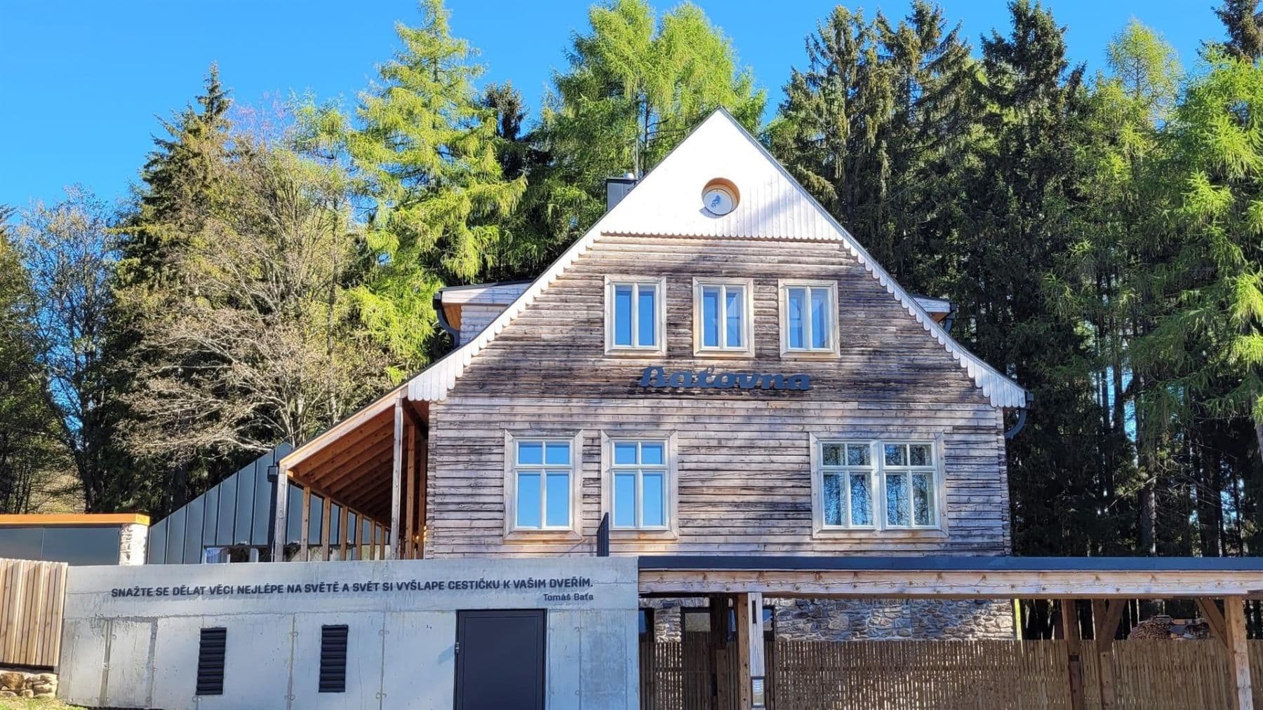 Pronájem bytu 2+kk 39 m², Vacov, Jihočeský kraj Pronájem bytu 2+kk 39 m², Vacov, Jihočeský kraj