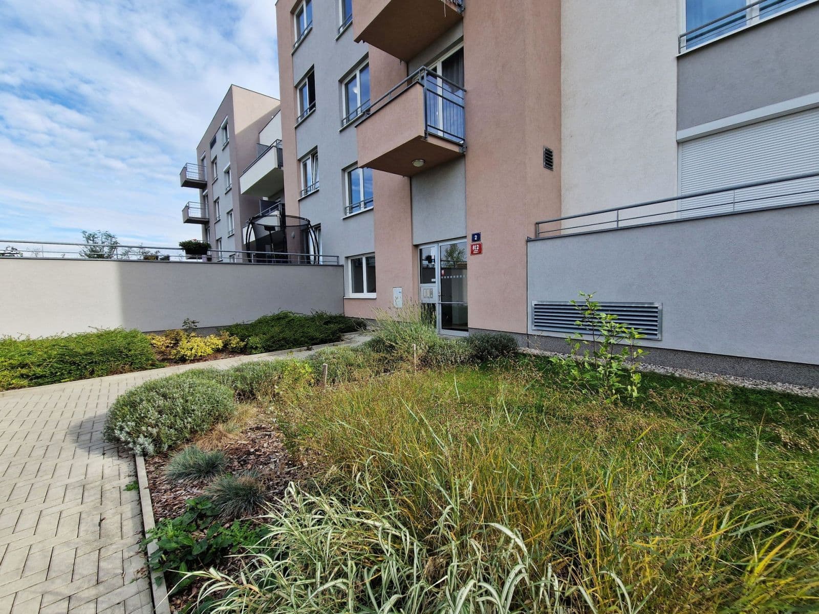 Pronájem bytu 1+kk 35 m², Hlučkova, Praha, Praha Pronájem bytu 1+kk 35 m², Hlučkova, Praha, Praha