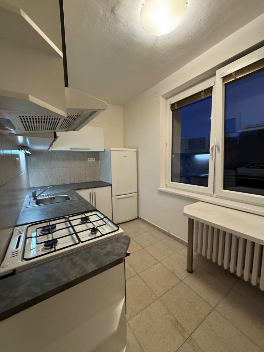 Pronájem bytu 1+1 38 m², Vincence Makovského, Ostrava, Moravskoslezský kraj Pronájem bytu 1+1 38 m², Vincence Makovského, Ostrava, Moravskoslezský kraj