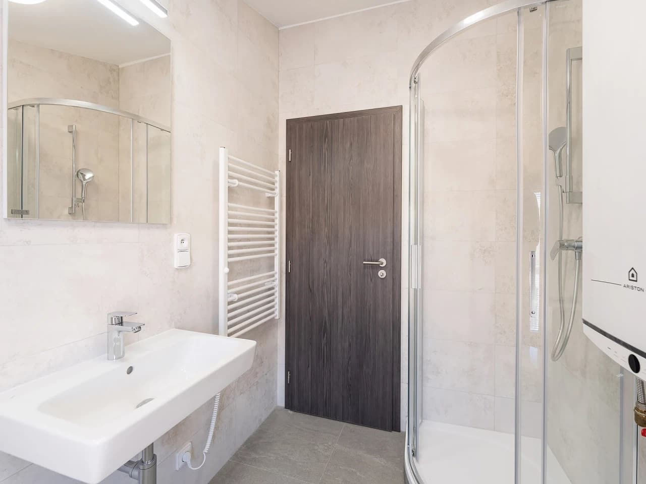 Pronájem bytu 2+kk 35 m², Poděbradova, Brno, Jihomoravský kraj Pronájem bytu 2+kk 35 m², Poděbradova, Brno, Jihomoravský kraj