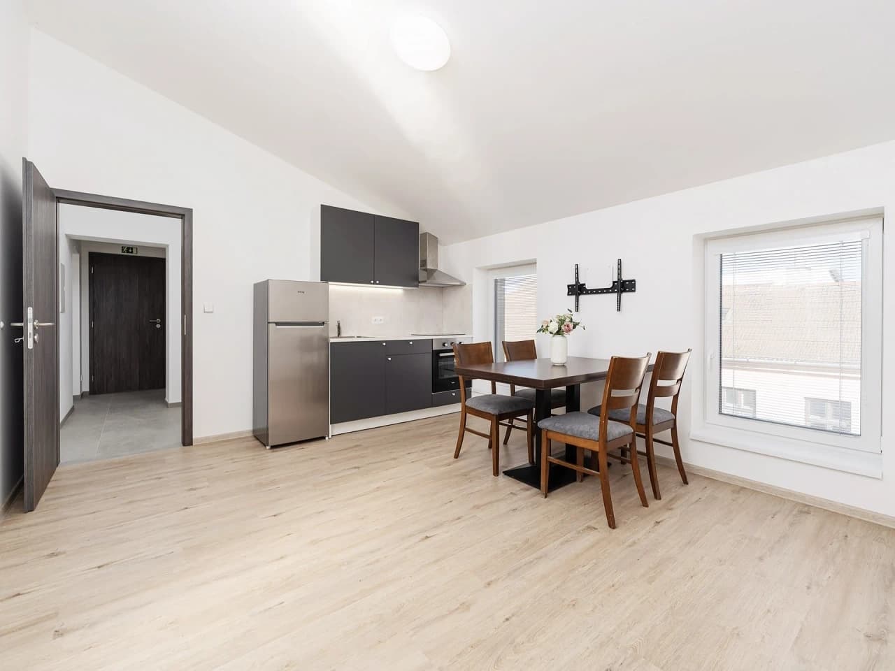 Pronájem bytu 2+kk 35 m², Poděbradova, Brno, Jihomoravský kraj Pronájem bytu 2+kk 35 m², Poděbradova, Brno, Jihomoravský kraj
