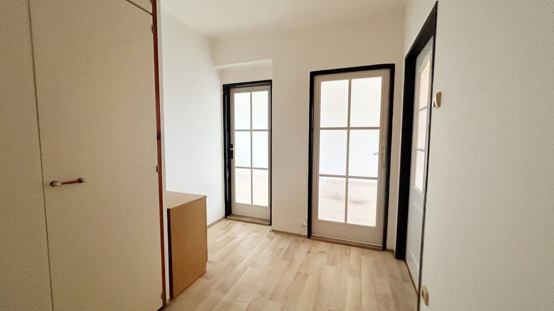 Pronájem bytu 2+1 53 m², Rimavské Soboty, Kolín, Středočeský kraj Pronájem bytu 2+1 53 m², Rimavské Soboty, Kolín, Středočeský kraj