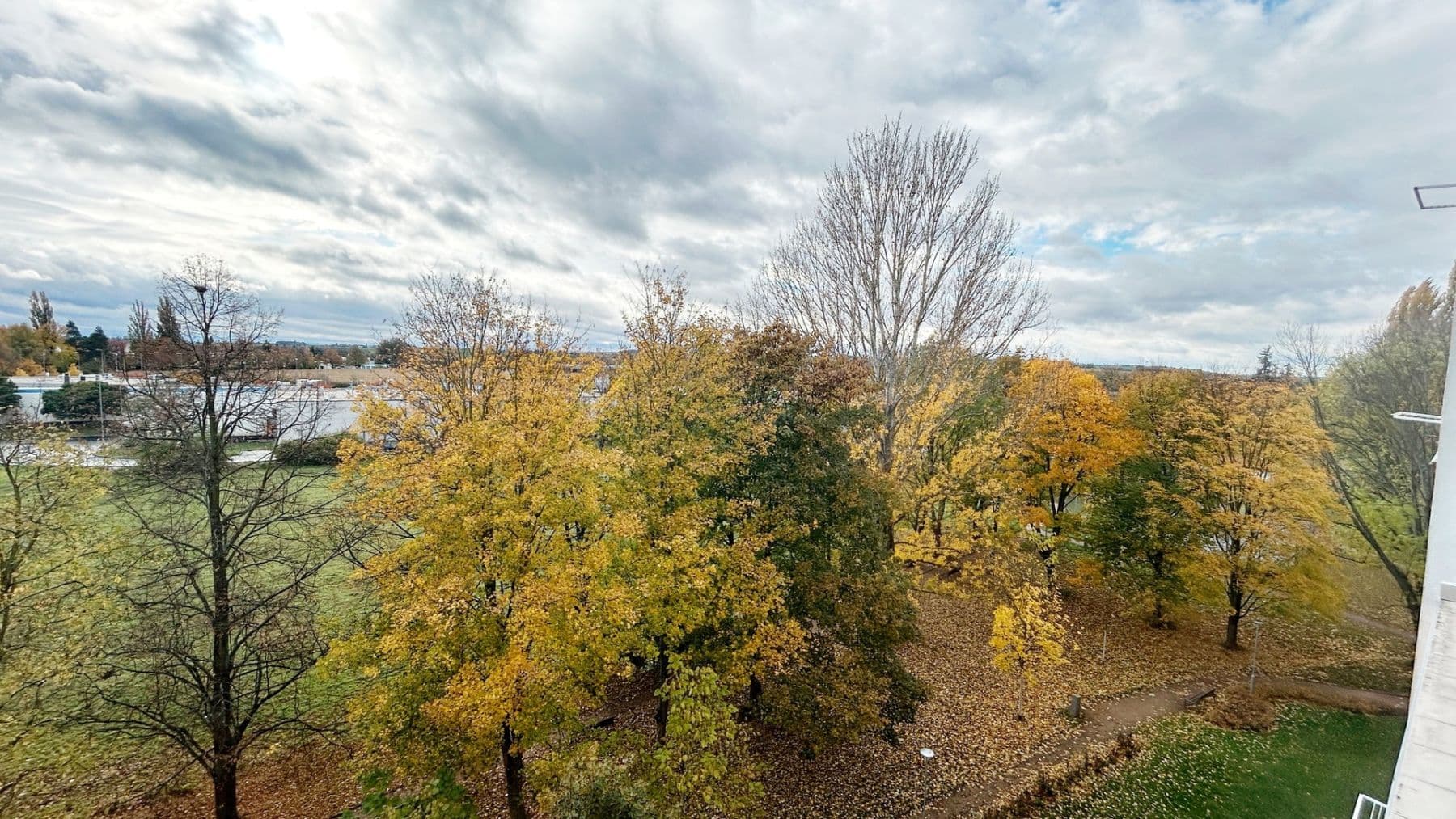 Pronájem bytu 2+1 53 m², Rimavské Soboty, Kolín, Středočeský kraj Pronájem bytu 2+1 53 m², Rimavské Soboty, Kolín, Středočeský kraj