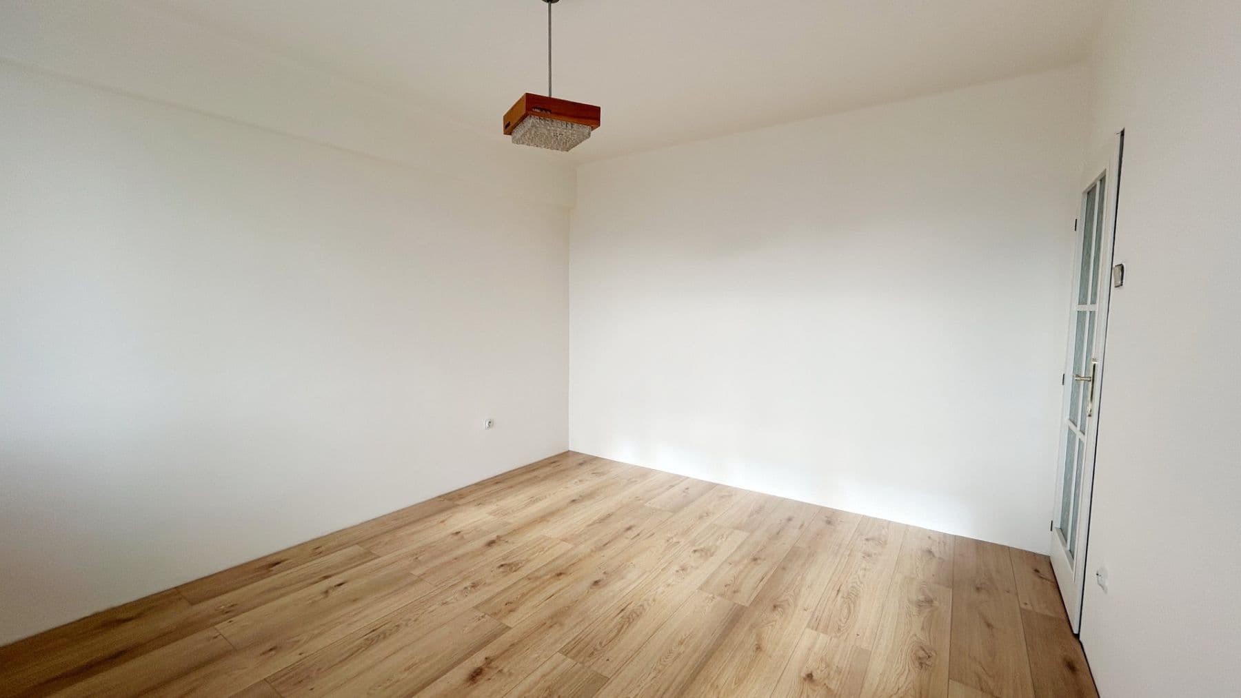 Pronájem bytu 2+1 53 m², Rimavské Soboty, Kolín, Středočeský kraj Pronájem bytu 2+1 53 m², Rimavské Soboty, Kolín, Středočeský kraj