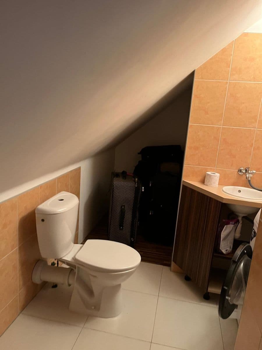 Pronájem bytu 2+kk 100 m², Tišnovská, Kuřim, Jihomoravský kraj Pronájem bytu 2+kk 100 m², Tišnovská, Kuřim, Jihomoravský kraj