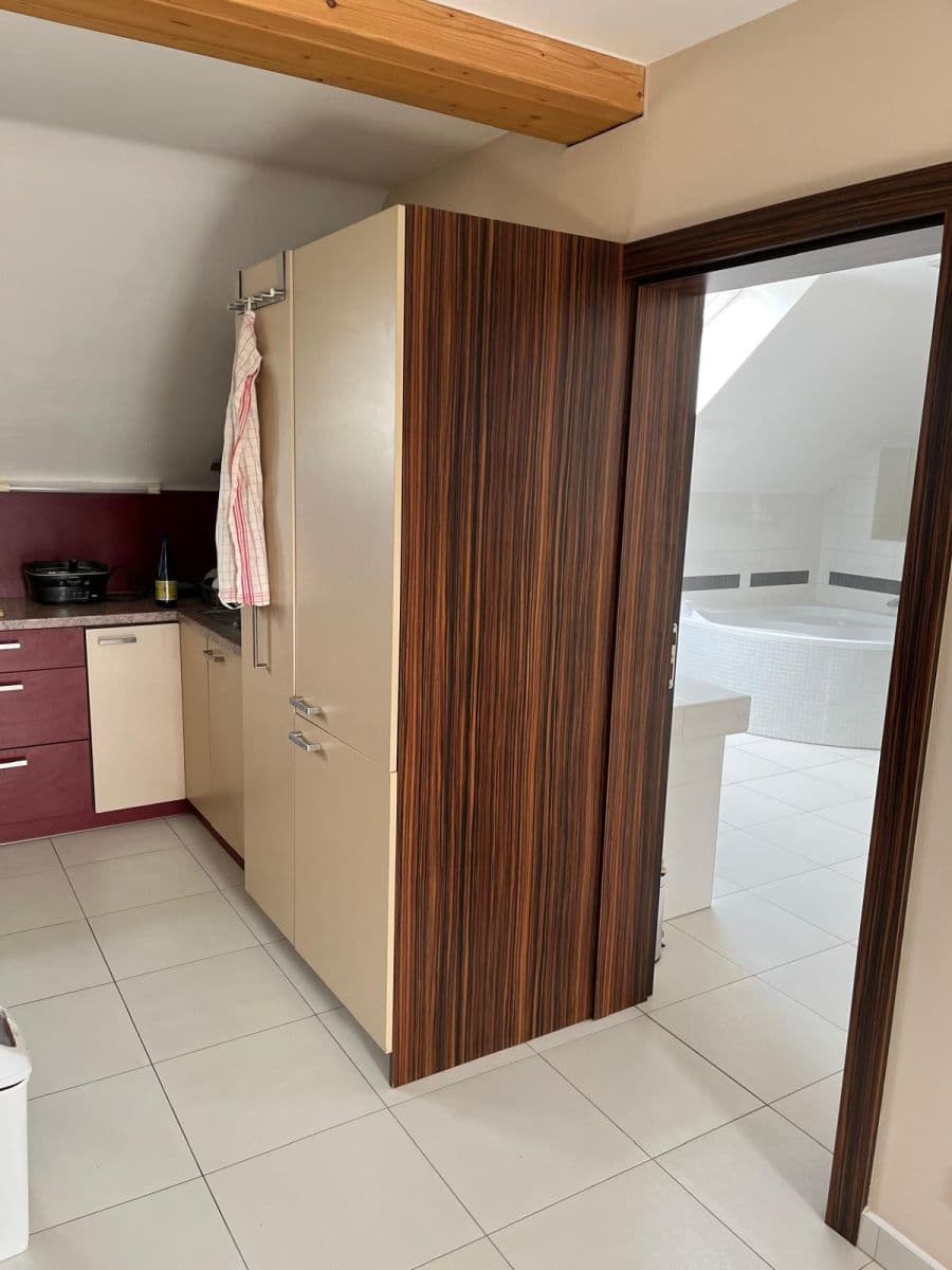 Pronájem bytu 2+kk 100 m², Tišnovská, Kuřim, Jihomoravský kraj Pronájem bytu 2+kk 100 m², Tišnovská, Kuřim, Jihomoravský kraj