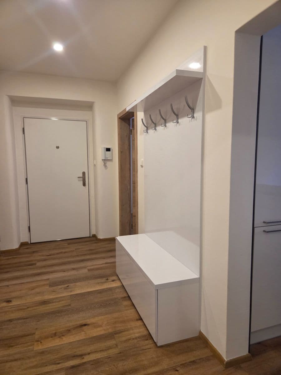 Pronájem bytu 2+kk 61 m², Tusarova, Praha, Praha Pronájem bytu 2+kk 61 m², Tusarova, Praha, Praha