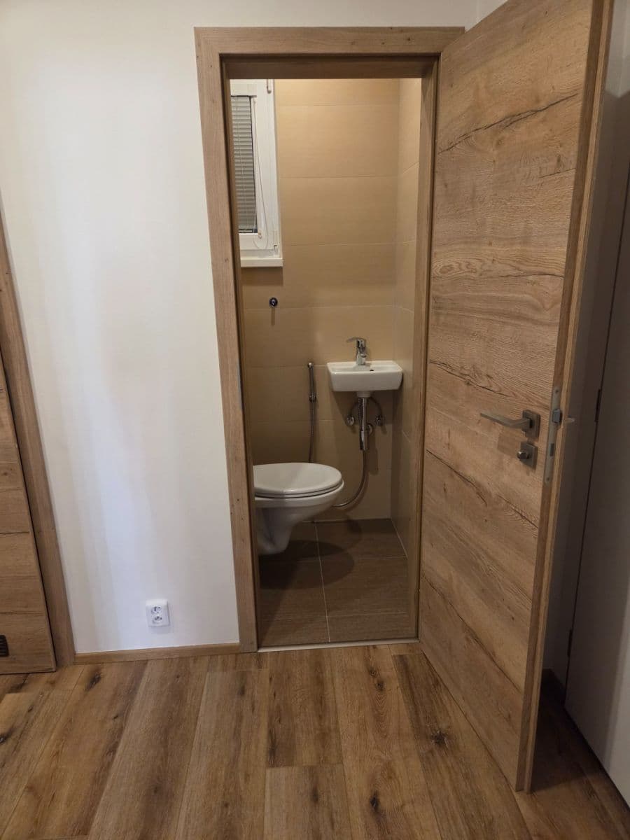 Pronájem bytu 2+kk 61 m², Tusarova, Praha, Praha Pronájem bytu 2+kk 61 m², Tusarova, Praha, Praha