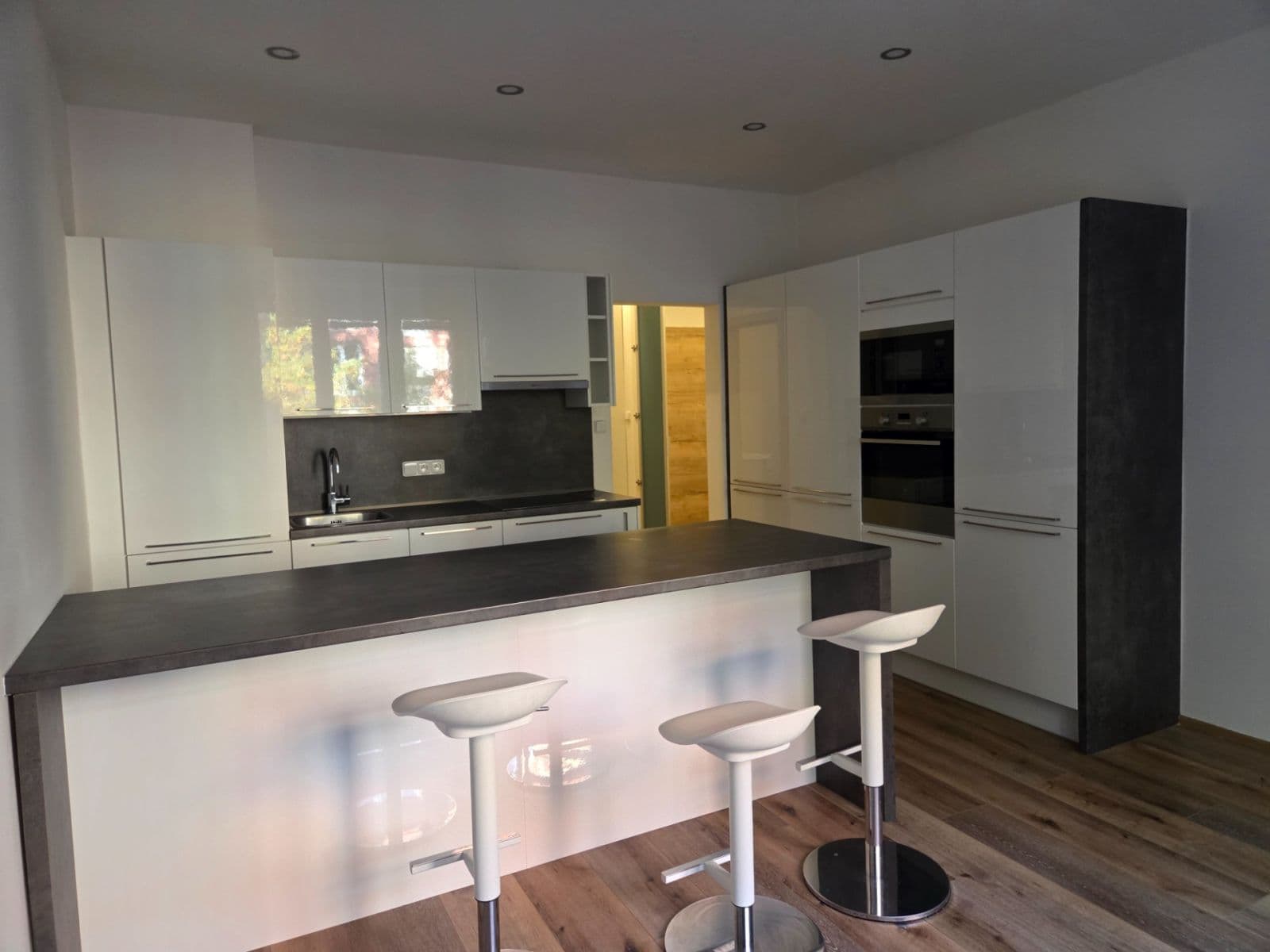 Pronájem bytu 2+kk 61 m², Tusarova, Praha, Praha Pronájem bytu 2+kk 61 m², Tusarova, Praha, Praha