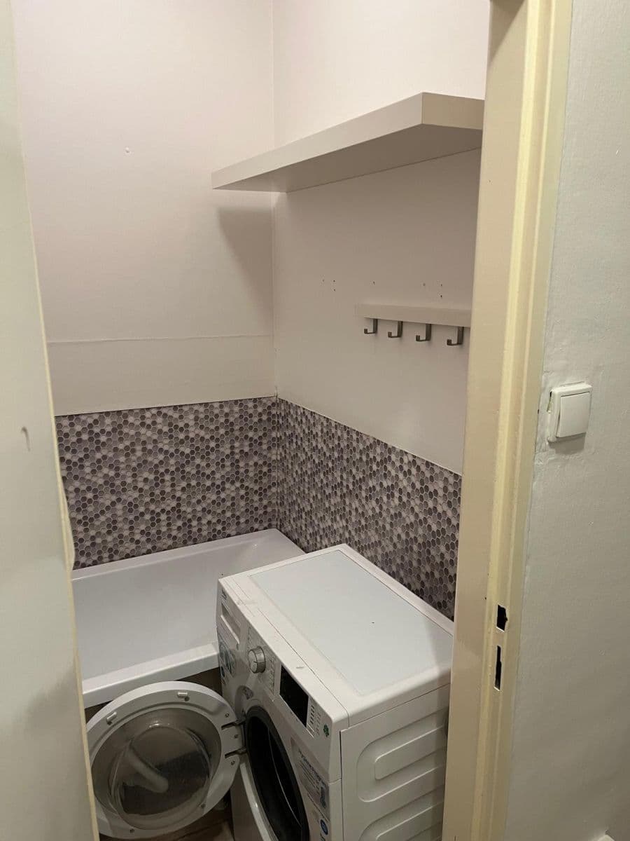 Pronájem bytu 2+1 51 m², Horova, Tišnov, Jihomoravský kraj Pronájem bytu 2+1 51 m², Horova, Tišnov, Jihomoravský kraj