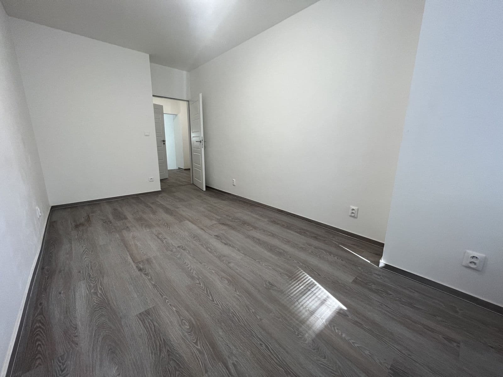 Prodej bytu 2+kk 45 m², Bratislavská, Brno, Jihomoravský kraj Prodej bytu 2+kk 45 m², Bratislavská, Brno, Jihomoravský kraj