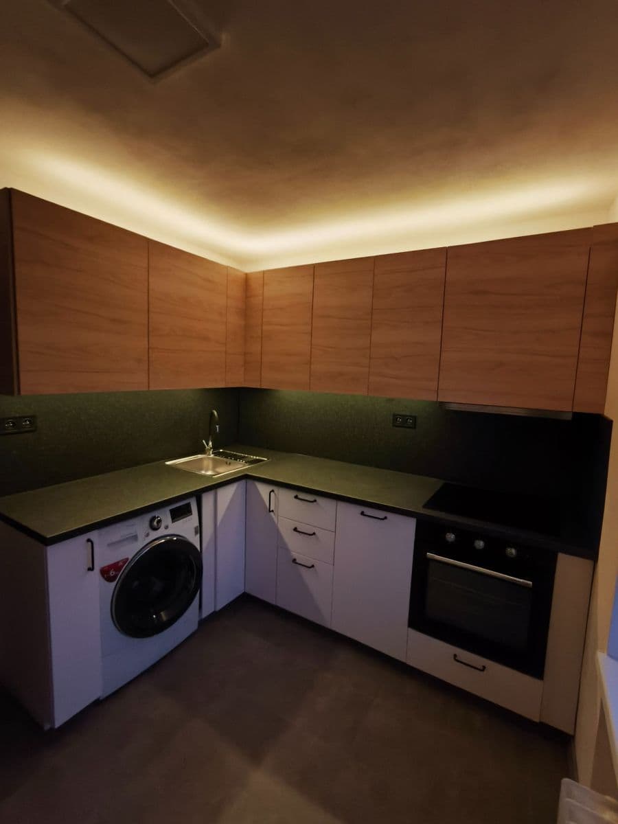 Pronájem bytu 1+1 30 m², Partyzánská, Plzeň, Plzeňský kraj Pronájem bytu 1+1 30 m², Partyzánská, Plzeň, Plzeňský kraj