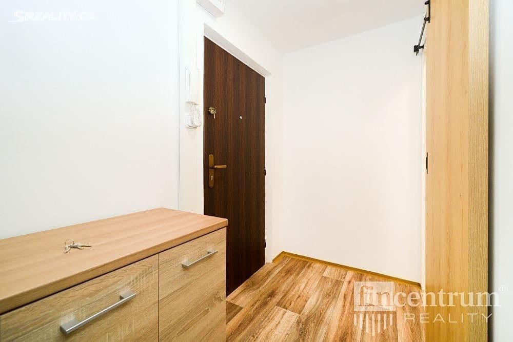 Pronájem bytu 1+kk 30 m², Hlávkova, Teplice, Ústecký kraj Pronájem bytu 1+kk 30 m², Hlávkova, Teplice, Ústecký kraj