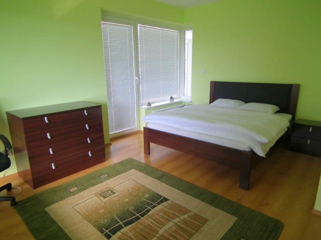 Pronájem bytu 2+1 108 m², Hrachová, Ružinov, Bratislavský kraj Pronájem bytu 2+1 108 m², Hrachová, Ružinov, Bratislavský kraj