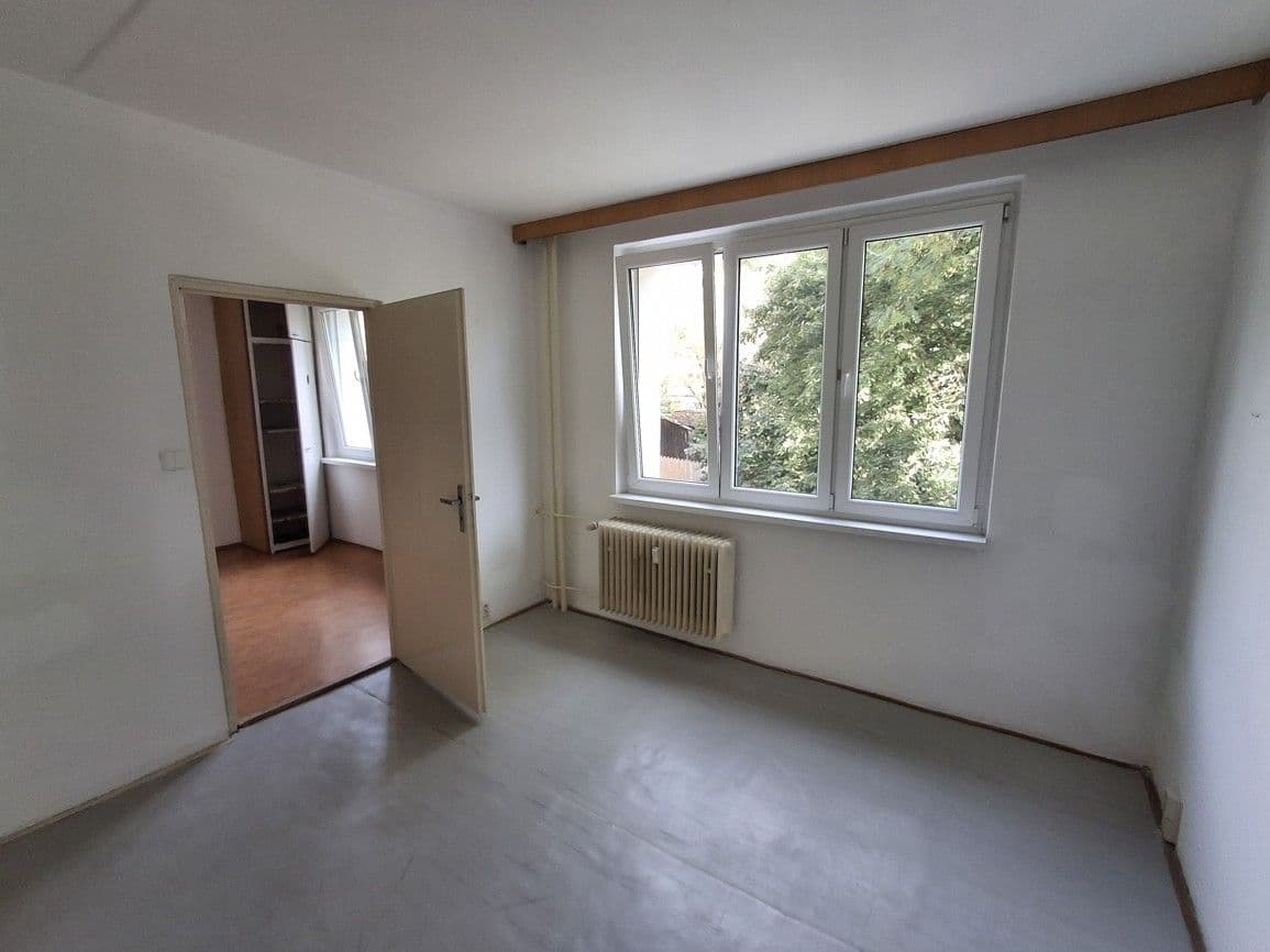Pronájem bytu 3+1 64 m², Boženy Němcové, Cheb, Karlovarský kraj Pronájem bytu 3+1 64 m², Boženy Němcové, Cheb, Karlovarský kraj
