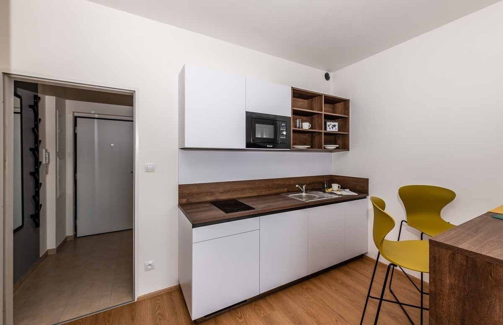 Pronájem bytu 1+kk 27 m², Magisterská, Plzeň, Plzeňský kraj Pronájem bytu 1+kk 27 m², Magisterská, Plzeň, Plzeňský kraj