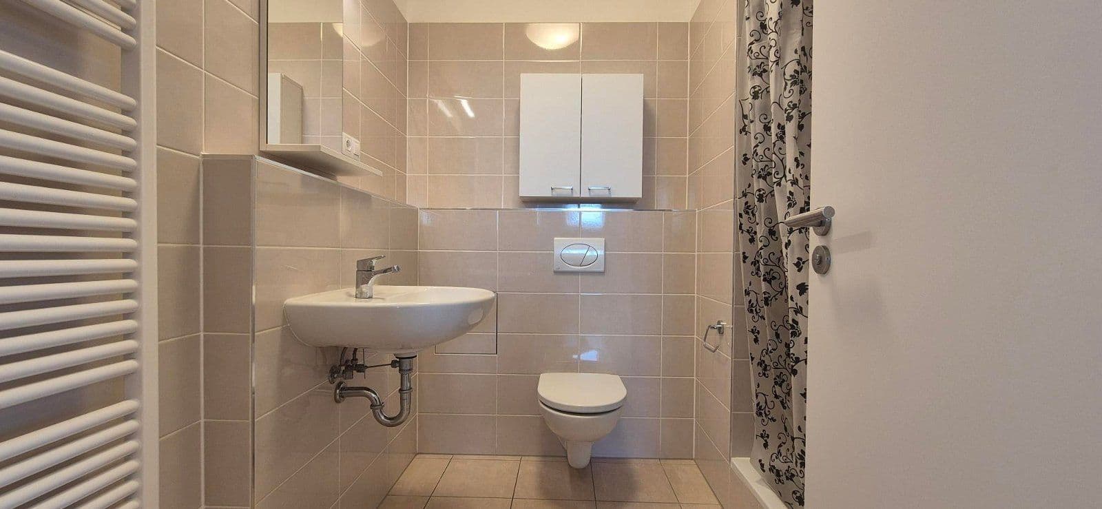 Pronájem bytu 2+1 58 m², Magisterská, Plzeň, Plzeňský kraj Pronájem bytu 2+1 58 m², Magisterská, Plzeň, Plzeňský kraj